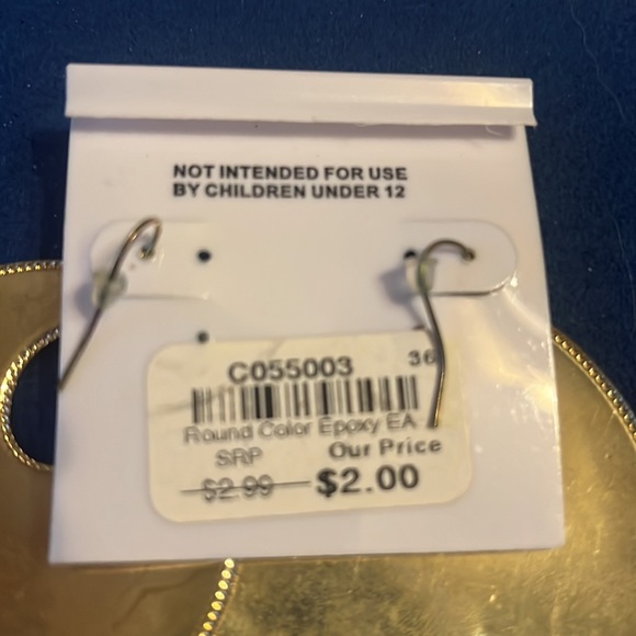 Earrings and bracelet set - Picture 4 of 4